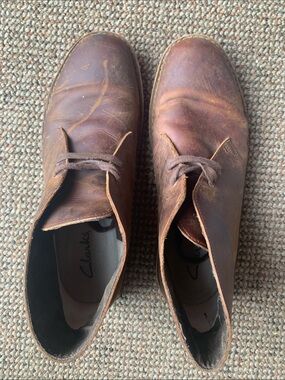 Clarks Men’s Brown Leather Chukka Boots